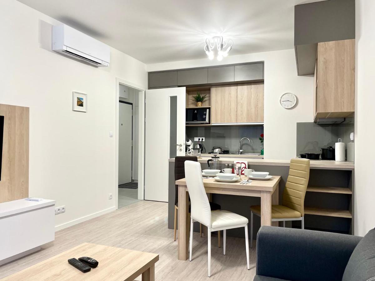 Central Stay Bratislava Dış mekan fotoğraf