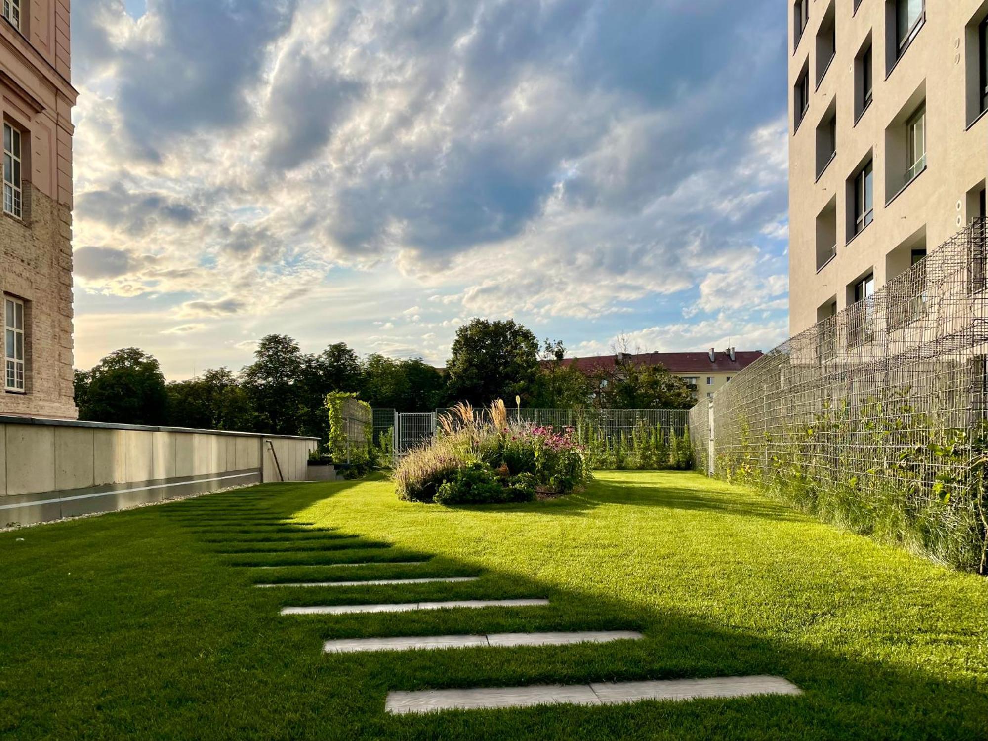 Central Stay Bratislava Dış mekan fotoğraf