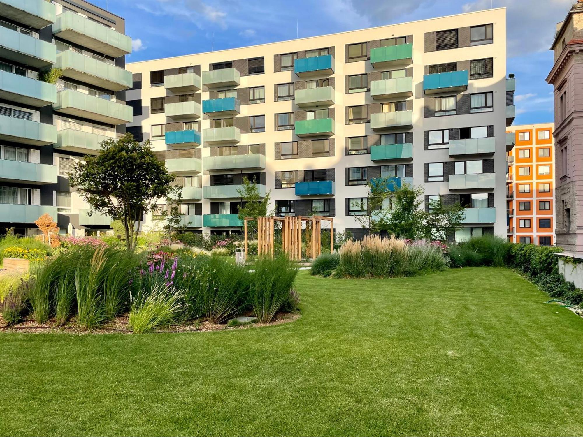 Central Stay Bratislava Dış mekan fotoğraf